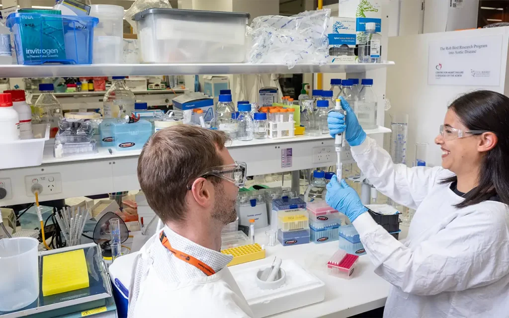 Dr Robert Hume and Dr Cassandra Malecki in the CHFDA Lab